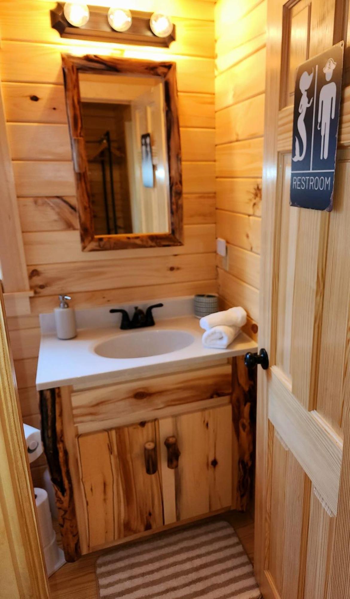 Water View Cabin Near North Topsail Beach Sneads Ferry Bagian luar foto